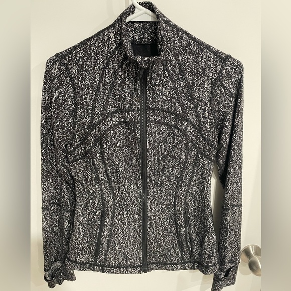 Like-new Lululemon Define Jacket - Picture 2 of 3